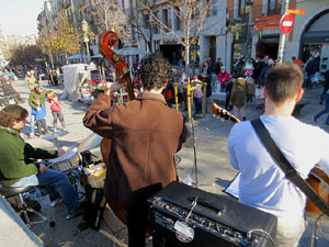 Nadal 2021. Girona Christmas Swing. Actuaci&oacute; de Counting Off