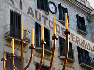Nadal 2021. Encesa de les llums de Hanukk&agrave; a la pla&ccedil;a del Vi
