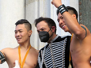 Nadal 2021. R&egrave;cord Guiness de pujada d'escales de Giang Brothers