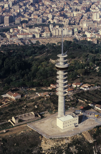 Vista a&egrave;ria de la Torre de comunicacions. 1992