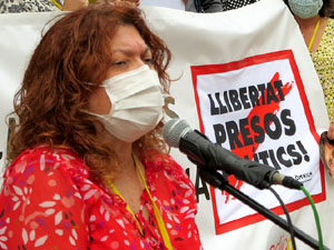 Concentraci&oacute; de protesta per la detenci&oacute; de Carles Puigdemont a l'Alguer
