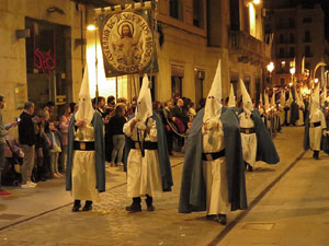 Setmana Santa 2022 a Girona. Divendres Sant. La process&oacute; del Sant Enterrament