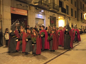 Setmana Santa 2022 a Girona. Divendres Sant. La process&oacute; del Sant Enterrament