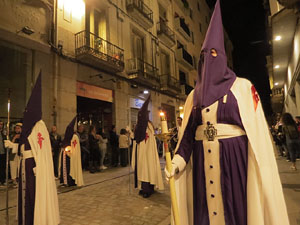 Setmana Santa 2022 a Girona. Divendres Sant. La process&oacute; del Sant Enterrament