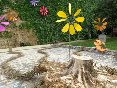 Temps de Flors 2021. Jard&iacute; de la Inf&agrave;ncia