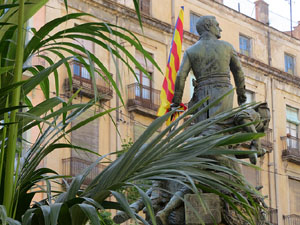 Temps de Flors 2021. La pla&ccedil;a de la Independ&egrave;ncia