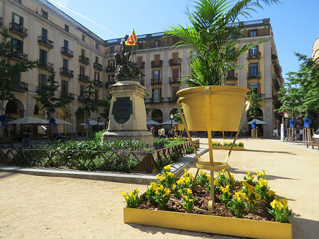 Temps de Flors 2021. La pla&ccedil;a de la Independ&egrave;ncia