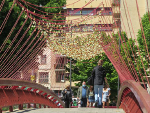 Temps de Flors 2021. Pont de l'alferes Huarte