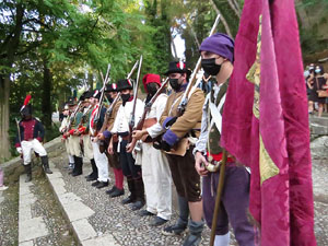 XIII Festa Reviu els Setges Napole&ograve;nics de Girona. Desfilada pels carrers de Girona