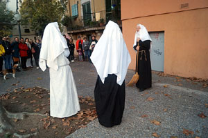 Festival Acocollona't 2022. Ruta teatralitzada de les llegendes de Girona pels escenaris on es desenvolupen
