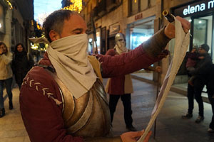 Festival Acocollona't 2022. Ruta teatralitzada de les llegendes de Girona pels escenaris on es desenvolupen