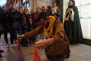 Festival Acocollona't 2022. Ruta teatralitzada de les llegendes de Girona pels escenaris on es desenvolupen