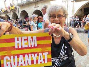 Diada Nacional 2022. Concentraci&oacute; a la pla&ccedil;a del Vi, lectura del manifest i cant de Els Segadors