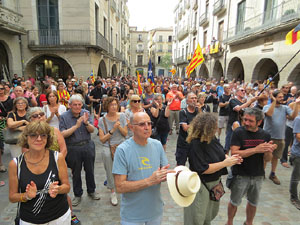 Diada Nacional 2022. Concentraci&oacute; a la pla&ccedil;a del Vi, lectura del manifest i cant de Els Segadors