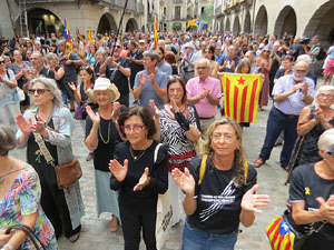 Diada Nacional 2022. Concentraci&oacute; a la pla&ccedil;a del Vi, lectura del manifest i cant de Els Segadors
