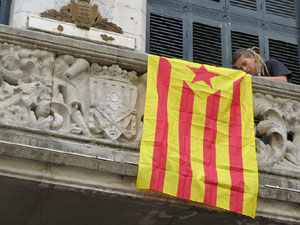 Diada Nacional 2022. Concentraci&oacute; a la pla&ccedil;a del Vi, lectura del manifest i cant de Els Segadors