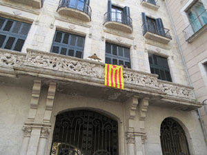 Diada Nacional 2022. Concentraci&oacute; a la pla&ccedil;a del Vi, lectura del manifest i cant de Els Segadors
