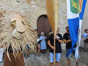 Festa Major de Sant Daniel 2022 - Cercavila des del mirador de Montorr&oacute; a la placeta d'entrada del Monestir de Sant Daniel