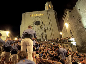 Fires de Sant Narc&iacute;s 2022. Pilar a les escales de la Catedral