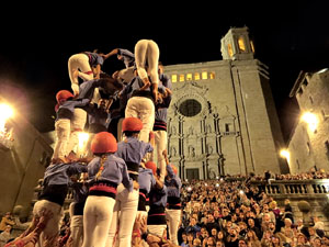 Fires de Sant Narc&iacute;s 2022. Pilar a les escales de la Catedral