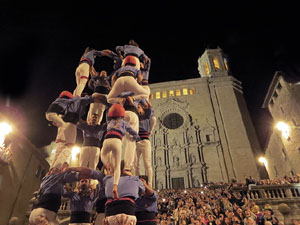 Fires de Sant Narc&iacute;s 2022. Pilar a les escales de la Catedral
