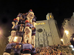Fires de Sant Narc&iacute;s 2022. Pilar a les escales de la Catedral