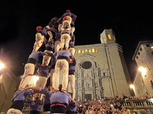 Fires de Sant Narc&iacute;s 2022. Pilar a les escales de la Catedral