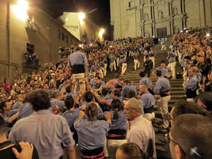 Fires de Sant Narc&iacute;s 2022. Pilar a les escales de la Catedral