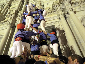 Fires de Sant Narc&iacute;s 2022. Pilar a les escales de la Catedral