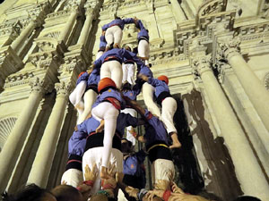 Fires de Sant Narc&iacute;s 2022. Pilar a les escales de la Catedral
