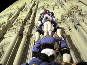 Fires de Sant Narc&iacute;s 2022. Pilar a les escales de la Catedral