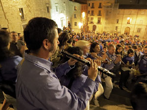 Fires de Sant Narc&iacute;s 2022. Pilar a les escales de la Catedral