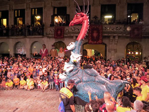 Fires de Sant Narc&iacute;s 2022. El preg&oacute;. Ballades a la pla&ccedil;a del Vi