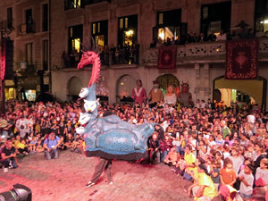 Fires de Sant Narc&iacute;s 2022. El preg&oacute;. Ballades a la pla&ccedil;a del Vi