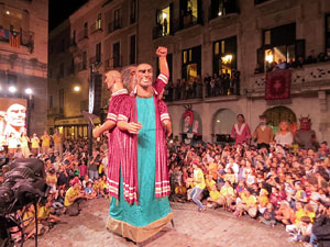 Fires de Sant Narc&iacute;s 2022. El preg&oacute;. Ballades a la pla&ccedil;a del Vi