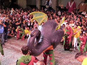 Fires de Sant Narc&iacute;s 2022. El preg&oacute;. Ballades a la pla&ccedil;a del Vi