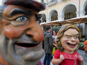 Fires de Sant Narc&iacute;s 2022. El preg&oacute;. Cercaviles de gegants i capgrossos