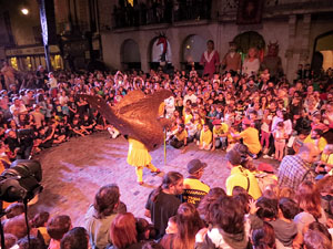 Fires de Sant Narc&iacute;s 2022. Ball de l'&Agrave;liga, capgrossos i gegants