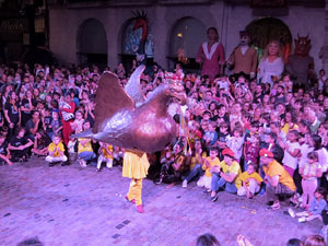 Fires de Sant Narc&iacute;s 2022. Ball de l'&Agrave;liga, capgrossos i gegants