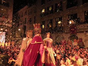 Fires de Sant Narc&iacute;s 2022. Ball de l'&Agrave;liga, capgrossos i gegants