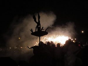 Fires de Sant Narc&iacute;s 2022. Correfoc amb els Trons de l'Onyar
