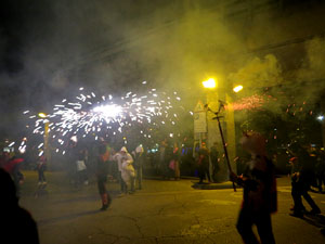 Fires de Sant Narc&iacute;s 2022. Correfoc amb els Trons de l'Onyar