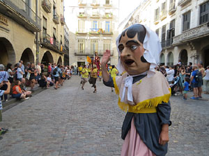 Balls a la pla&ccedil;a del Vi