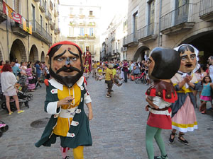 Balls a la pla&ccedil;a del Vi