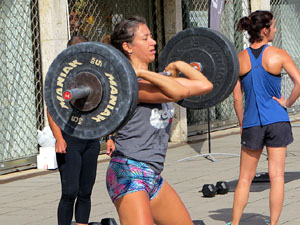 X Jornada de l'Esport Femen&iacute; 2022 a la pla&ccedil;a Salvador Espriu i la de Francesc Calvet i Rubalcaba
