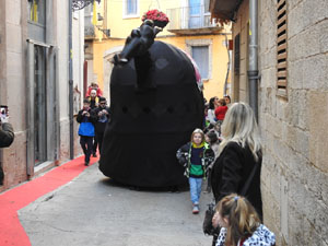 Nadal 2022. Cercavila i Els Pastorets de la Mula Baba a la pla&ccedil;a del Pallol