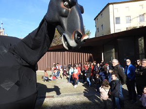 Nadal 2022. Cercavila i Els Pastorets de la Mula Baba a la pla&ccedil;a del Pallol
