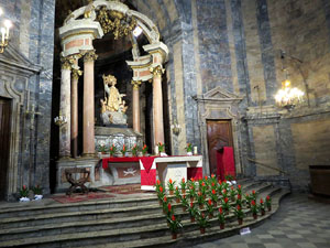 Temps de Flors 2022. Bas&iacute;lica de Sant Feliu. Capella de Sant Narc&iacute;s