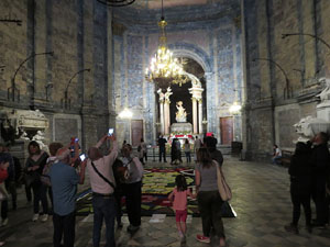 Temps de Flors 2022. Bas&iacute;lica de Sant Feliu. Capella de Sant Narc&iacute;s