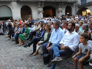 &Uacute;ltima concentraci&oacute; dels dilluns a la pla&ccedil;a del Vi